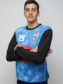 Matej Mandić