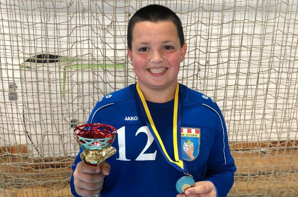 Škola rukometa RK Izviđač završila iznimno uspješnu sezonu – audio
