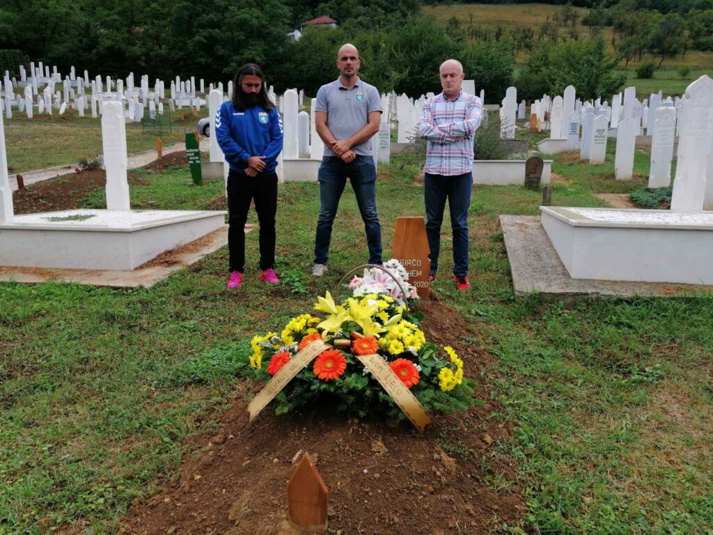 Rukometaši Izviđača na memorijalnom rukometnom turniru “Edhem Edo Sirćo”