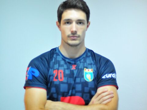 Crnogorski reprezentativac Filip Vujović novi je član RK Izviđač CO