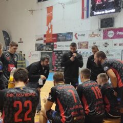 Bajka se nastavlja, Izviđač deklasirao i Gračanicu