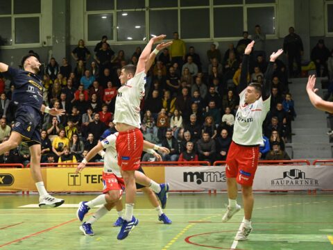 Nakon velike borbe Izviđač remizirao s RK Gračanica u Gračanici