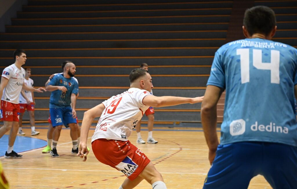 Izviđač rutinski do bodova protiv oslabljene Dervente